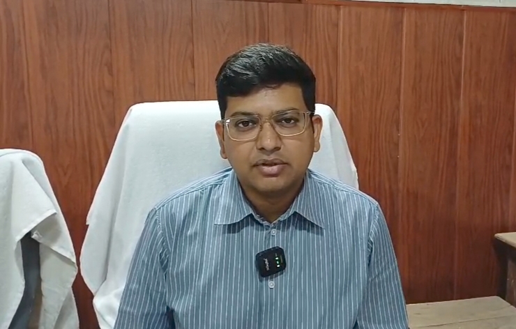 गैस-डीजल पर फैली अफवाहों पर सिद्धार्थनगर DM का सख्त संदेश: