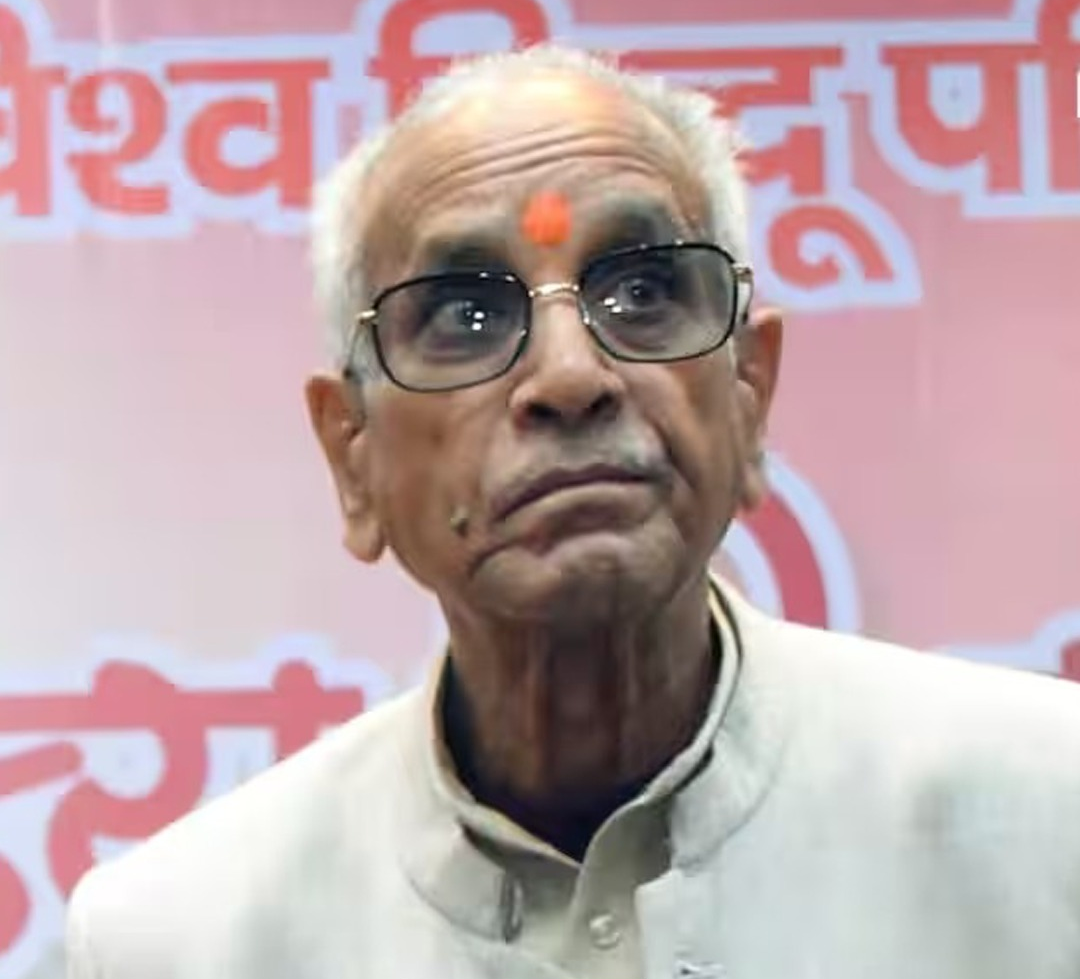राम मंदिर कथित चढ़ावा चोरी केस में चंपत राय का पक्ष, बोले- मेरे कहने पर पकड़े गए संदिग्ध: